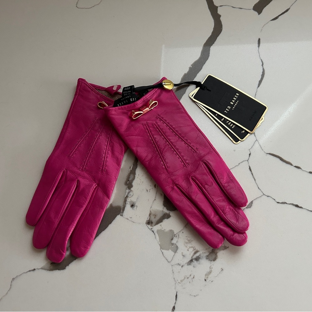 Ted Baker Women’s Leather Gloves size S/M